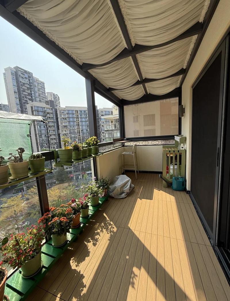 小户型阳台改造阳光房实景图