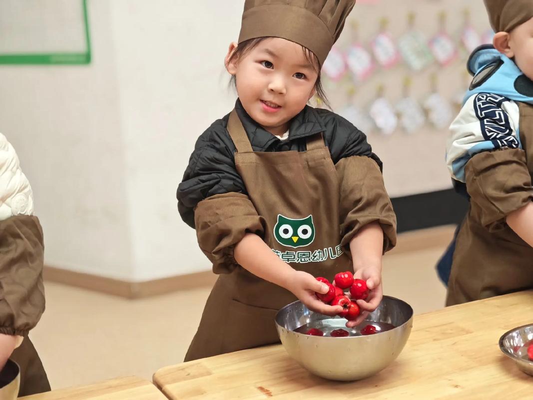 幼儿园亲子食育手工制作活动照片