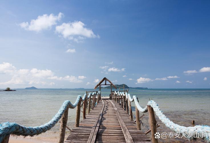 蜈支洲岛清晨情人桥无人海景
