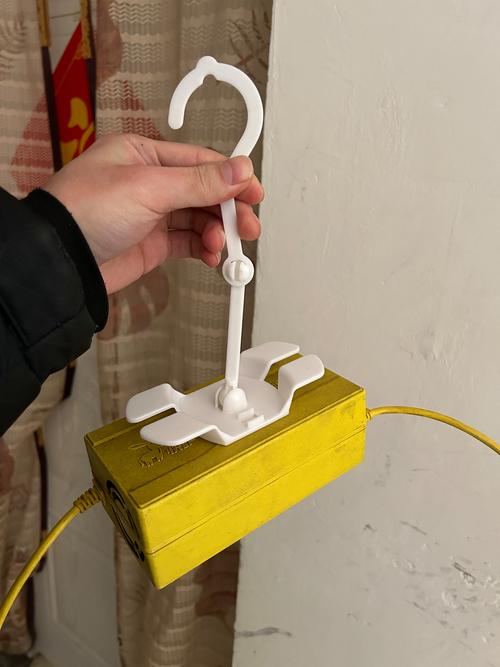 桌面粘式充电器收纳挂钩实拍