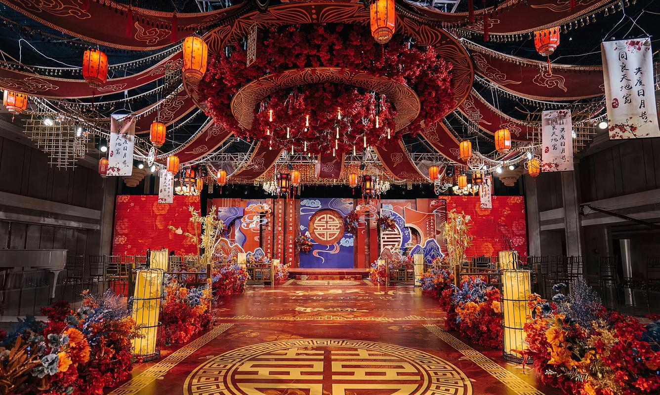 传统婚庆喜帐悬挂场景