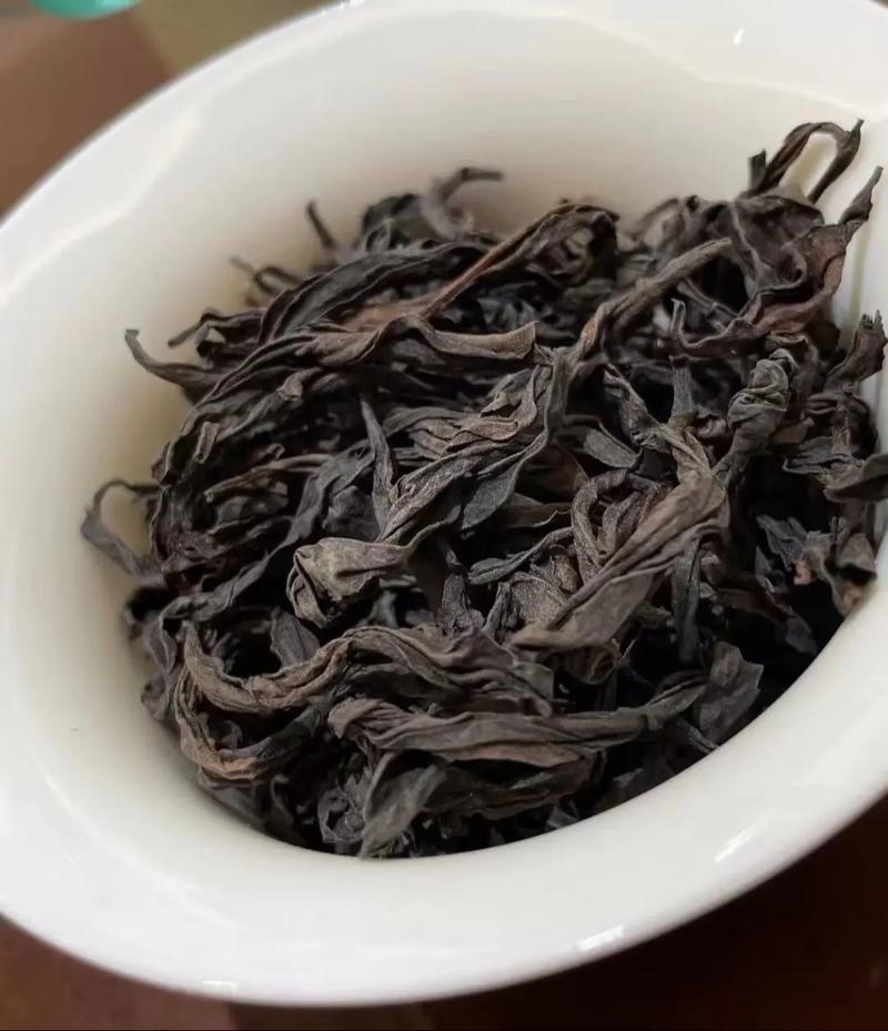 茶叶干茶条索对比特写画面