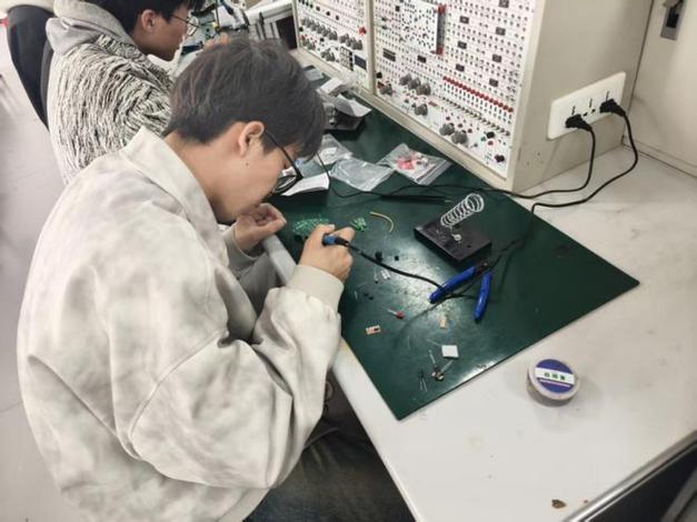 汽车零部件工厂IE工程师现场工时测定
