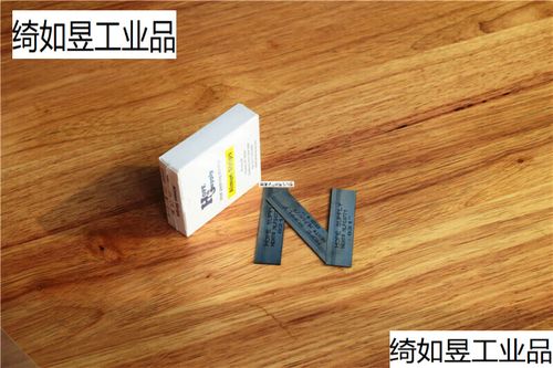 喷丸阿尔门试片弧高测量实操图