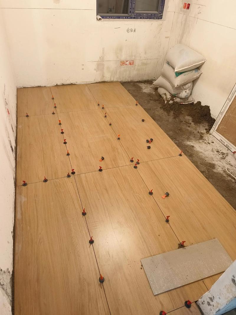 旧地砖上直接铺设木地板施工对比图
