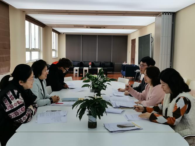 教育集团总校分校联合语文教研活动现场