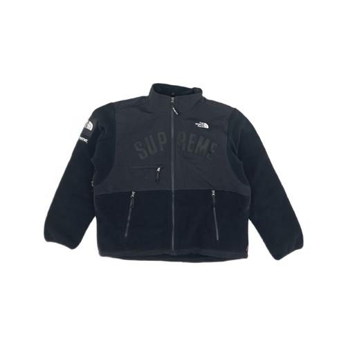 Supreme与The North Face联名冲锋衣细节图