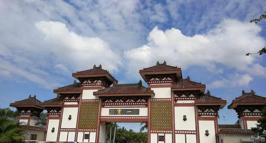 三亚南山文化旅游区不二法门景点