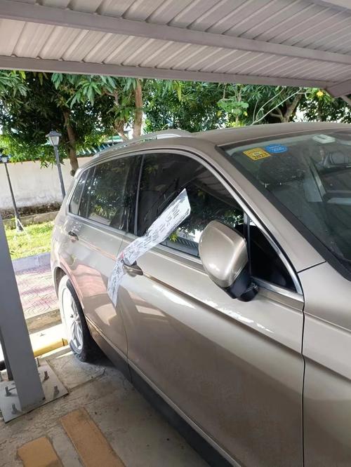 被法院查封的登记在指标所有人名下的小汽车