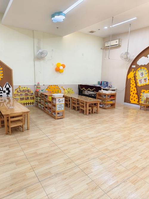 幼儿园教室环境整洁 公办园