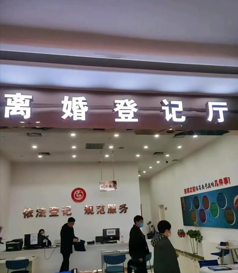 手机录音固定离婚协议履行纠纷证据的法律咨询场景图