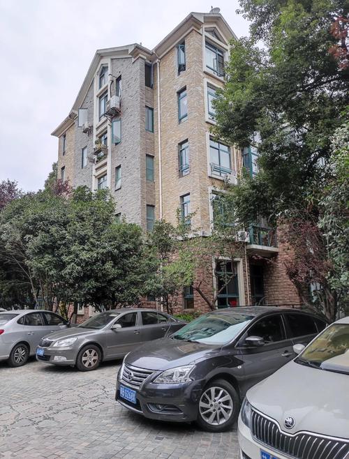 南京法拍房住宅小区外景实拍