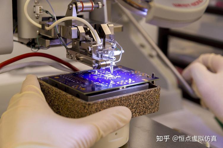 谷歌量子计算机Sycamore芯片在低温设备中运转特写