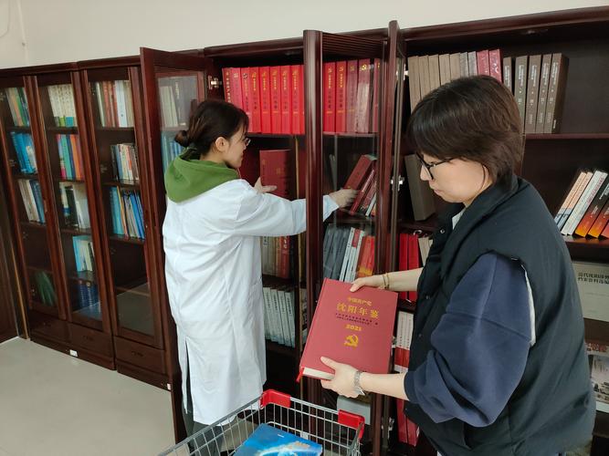 北京公房承租户查阅拆迁档案场景实拍