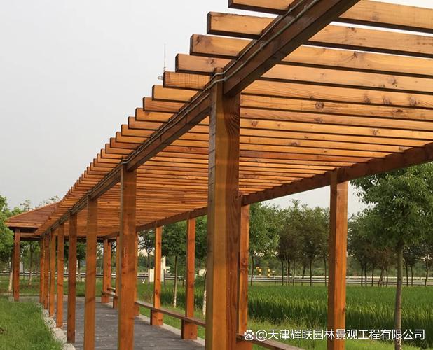 中式庭院防腐木廊架实景图