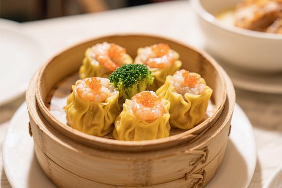 竹蒸笼蒸烧麦特写