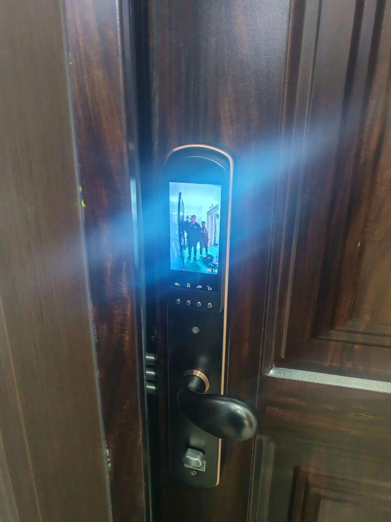 物联网安全吗?黑客会不会通过我家智能门锁进屋?-我问答网