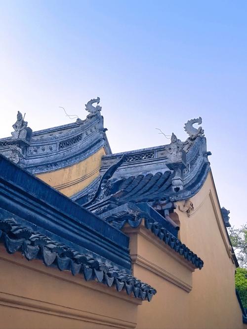 04 文殊院·黄墙与飞檐:用对称构图拍建筑