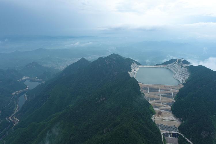 华东地区抽水蓄能电站上下水库全景