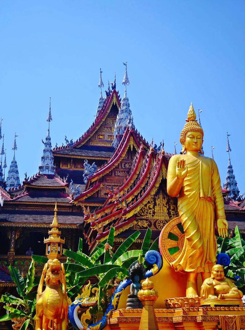 曼听公园总佛寺金顶