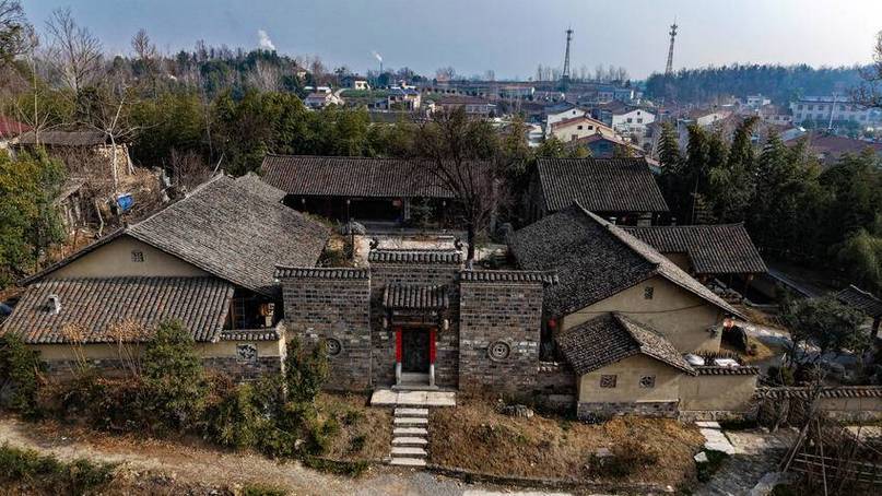 湖北南漳黄垭村传统石砌老民居