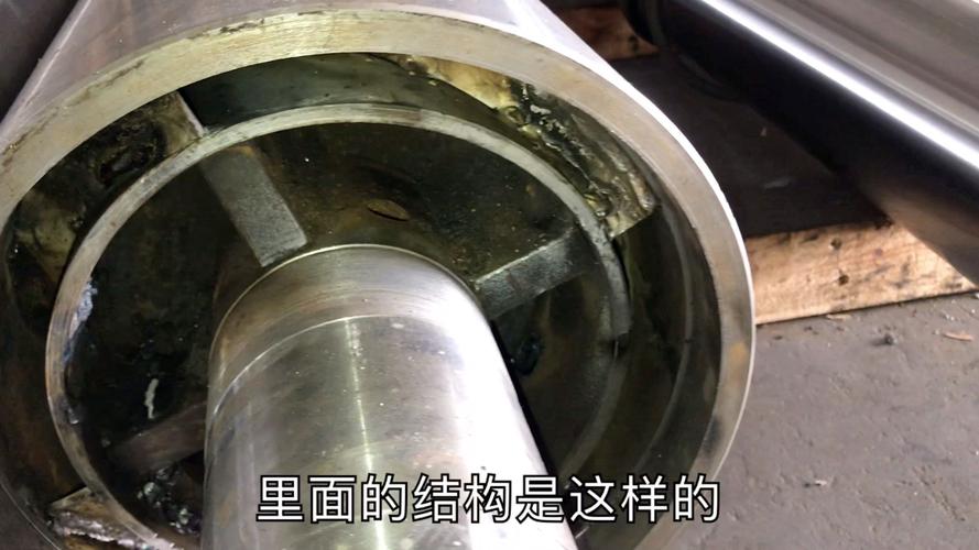 核桃脱皮机内部滚筒结构细节
