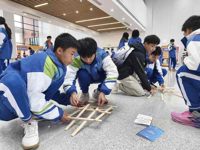中小学职业启蒙实践活动校园照