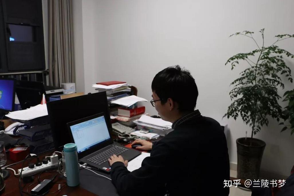 别再当团队救火队长:我踩过坑才摸透的授权方法-团建营
