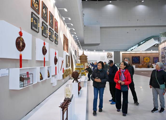 合法民间收藏文物交流展览现场