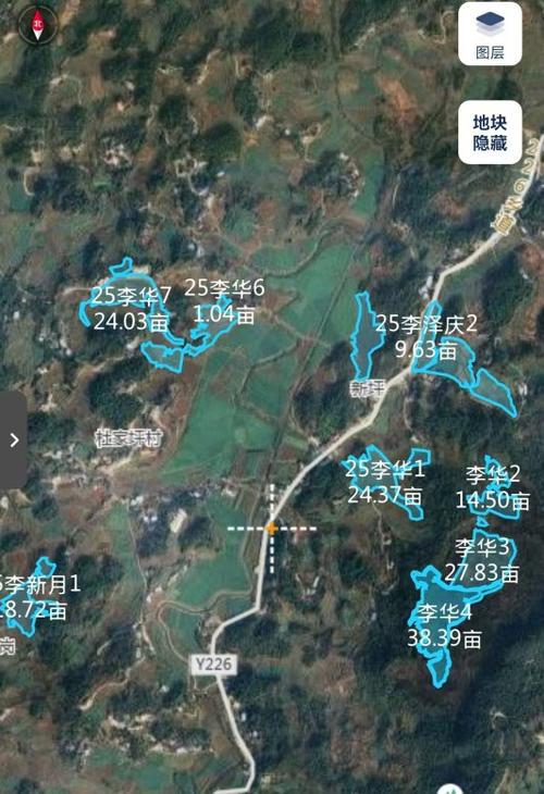 农险查勘员用卫星定位核对农户种植地块面积