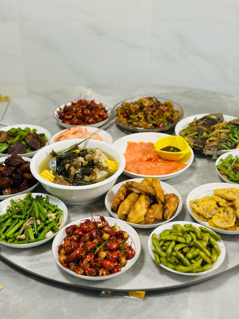 家常餐桌传统食补新鲜食材陈列