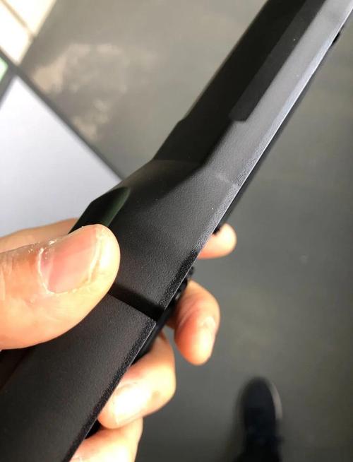 注塑件翘曲变形？——一位老工艺师的实战笔记