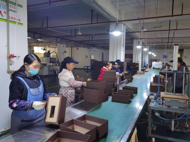 工业车间成功庆祝包实物展示