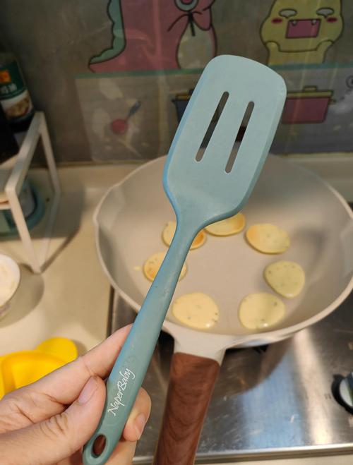 新手妈妈常用宝宝辅食工具摆拍图