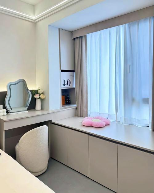 带腰枕支撑的休闲飘窗改造效果图