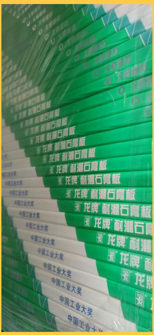 耐潮选材的偏科生：石膏板与木地板