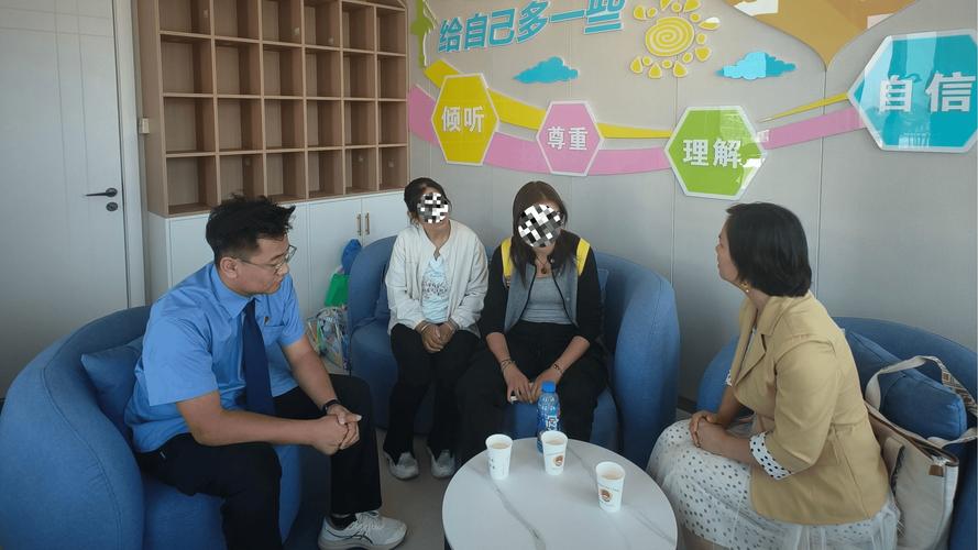 未成年人监护权纠纷法律咨询场景实拍