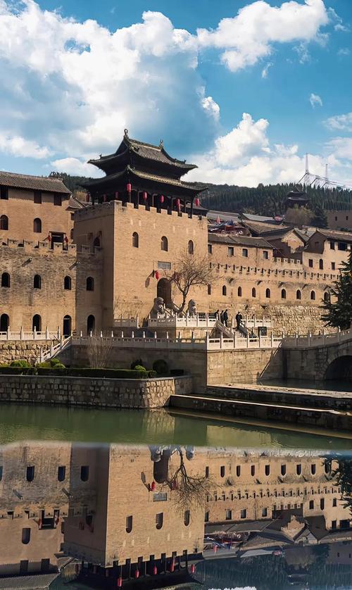 古代城堡护城河防御功能实景