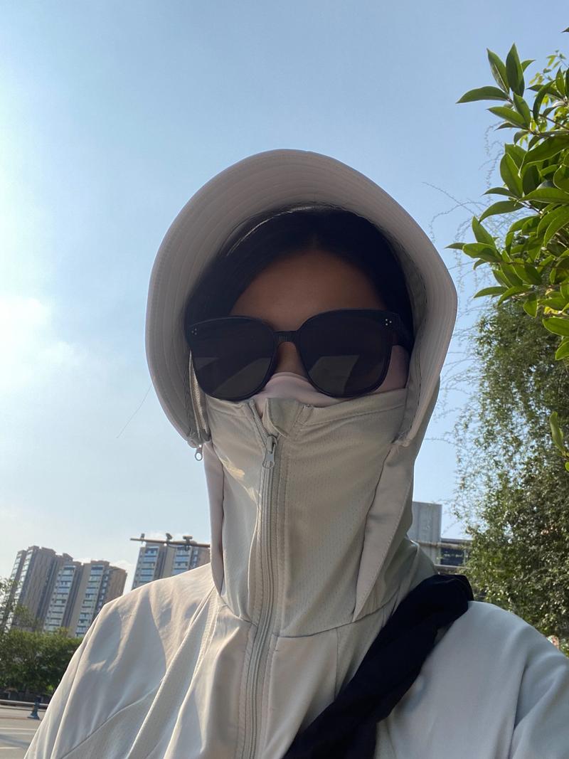 户外防晒便携套装物品实拍