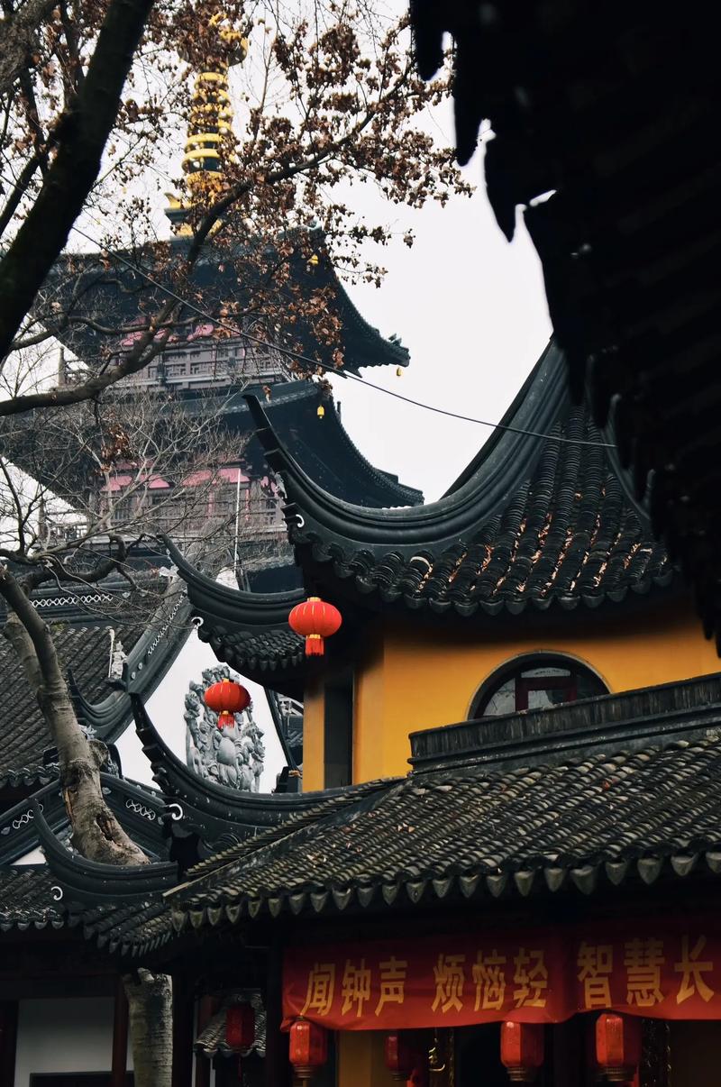 寒山寺夜半钟声月下古寺