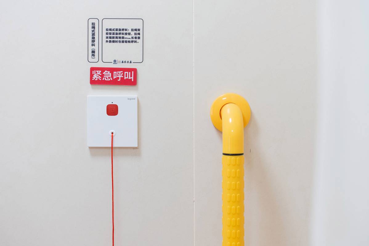 老人房紧急呼叫按钮安装位置示意图