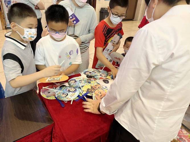 幼儿亲子回忆收集小物件家庭记忆银行