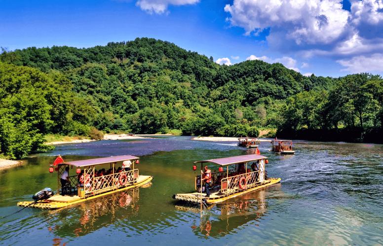 湖南邵阳崀山扶夷江竹筏景观