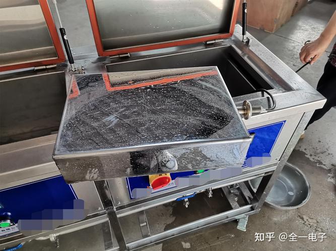 超声波清洗机换能器与振板结构维修