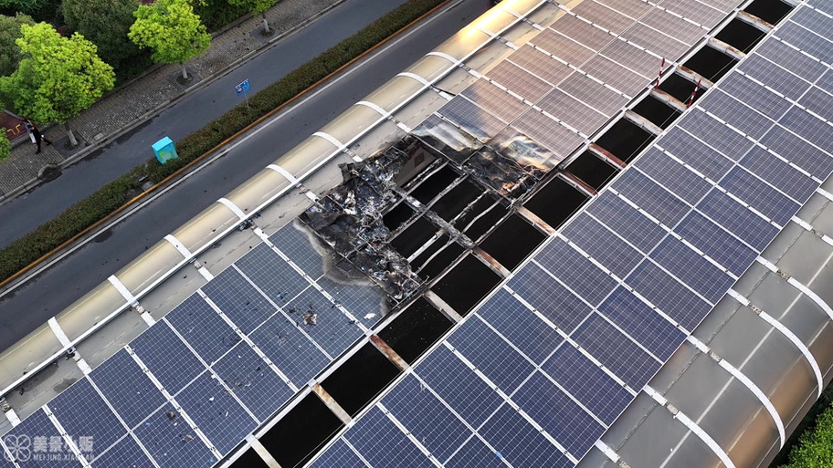 上海城市道路太阳能光伏透水路面施工现场