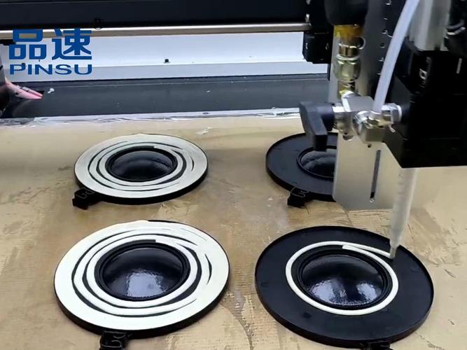 过滤器滤芯端盖注胶工艺细节图
