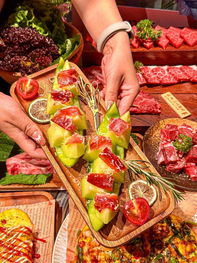 🥩 肉不腌直接烤？除非你那是顶级和牛