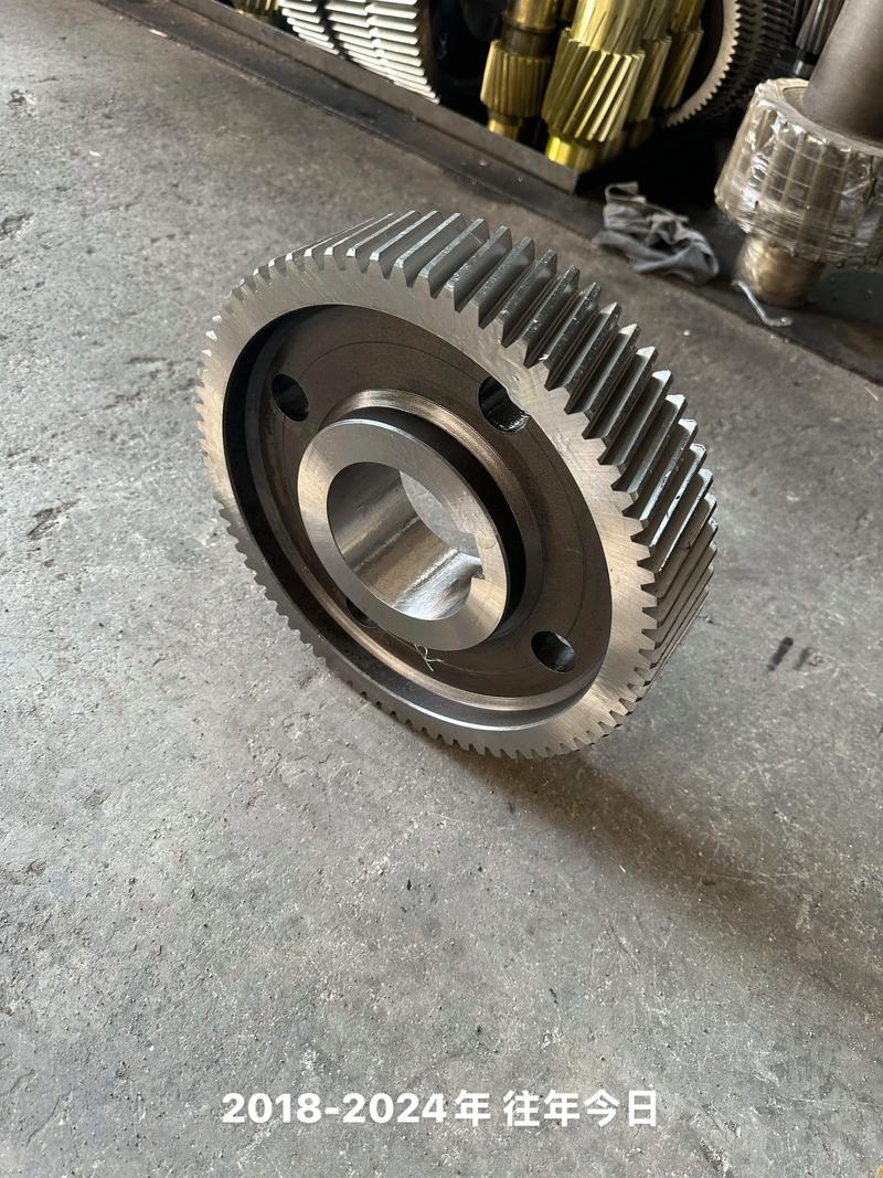数控磨齿机加工硬齿面减速机齿轮