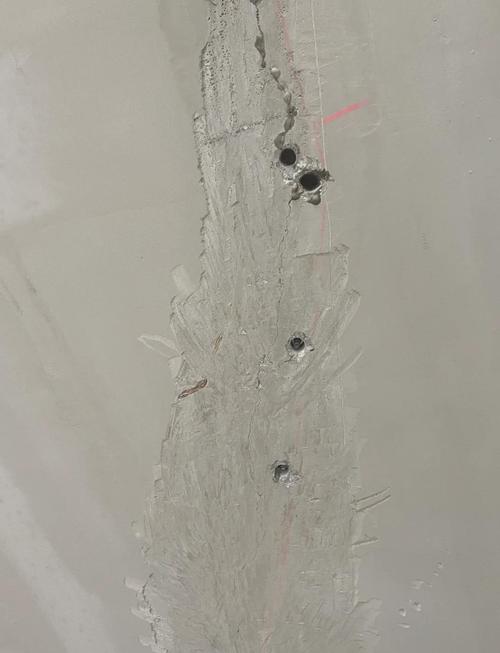大块粘结的现场修复,照着做不走弯路