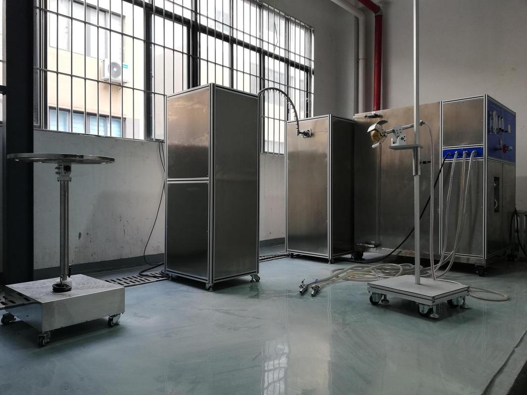 IP65工业触摸屏前面板防水测试现场